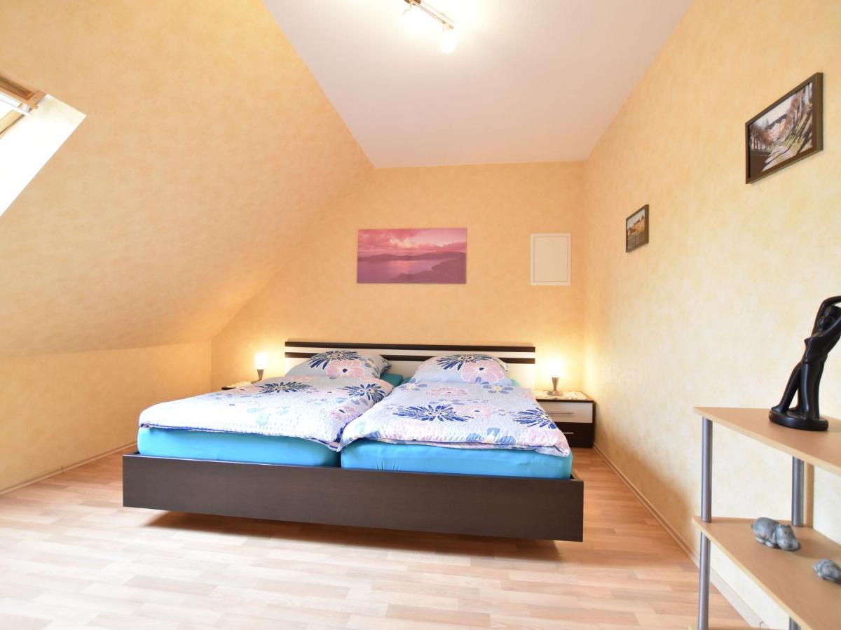 Attractive Apartment In Kluetz Near The Sea Klutz Exteriör bild