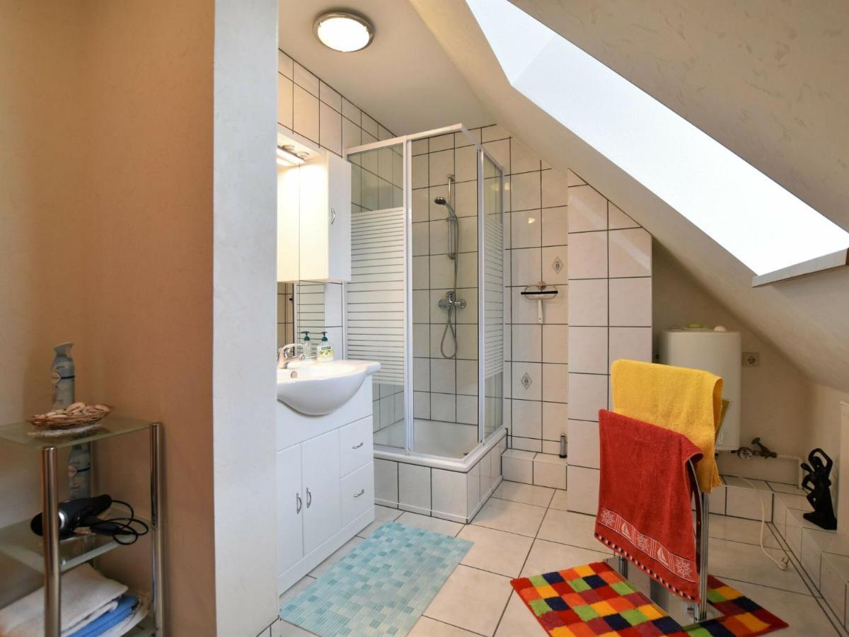 Attractive Apartment In Kluetz Near The Sea Klutz Exteriör bild