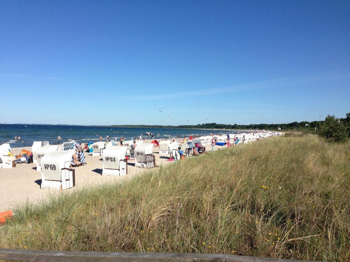 Attractive Apartment In Kluetz Near The Sea Klutz Exteriör bild